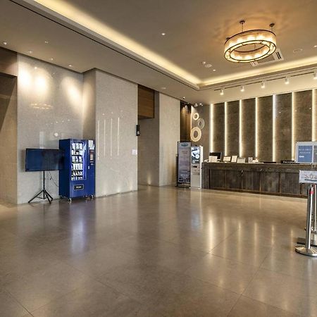 Western Grace Hotel Inczhon Zewnętrze zdjęcie